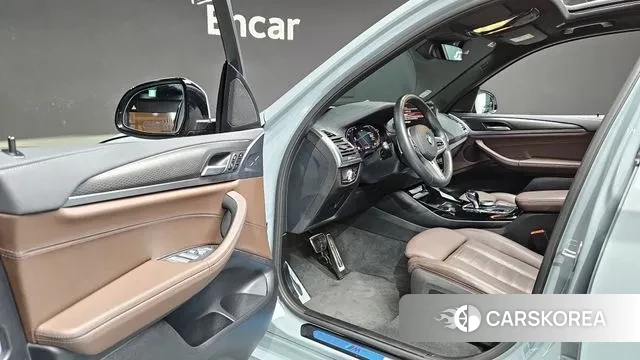 BMW X3 (G01) 2023 Серебристо-серый из Кореи, фото 2