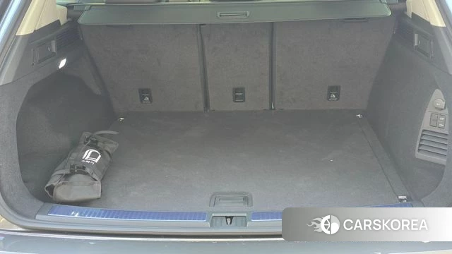 Volkswagen Touareg 3rd generation 2026 Серый из Кореи, фото 2