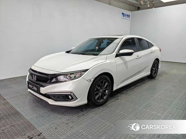 Honda Civic 2021 Белый из Китая, фото 2