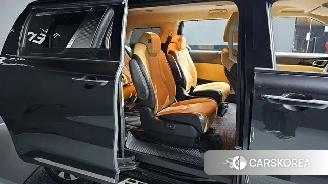 Kia Carnival 4th generation 2023 Черный из Кореи, фото 2