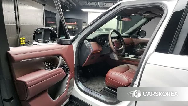 Land Rover Range Rover 5th Generation 2024 Белый из Кореи, фото 2