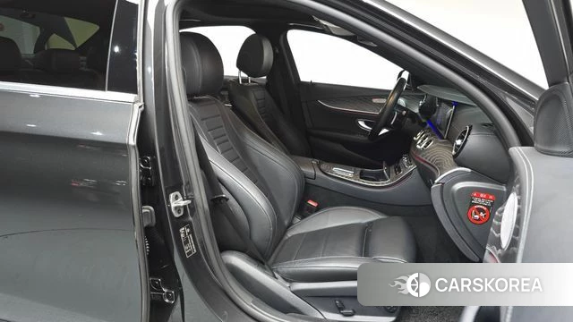 Mercedes-Benz E-Class W213 2020 Серый из Кореи, фото 2