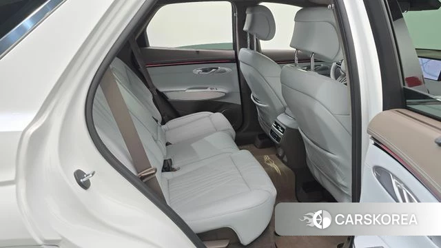 Genesis GV70 2024 Белый из Кореи, фото 2