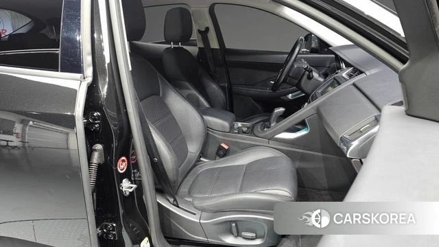 Jaguar E-PACE 2020 Черный из Кореи, фото 2