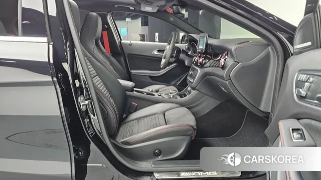 Mercedes-Benz GLA-Class X156 2019 Черный из Кореи, фото 2