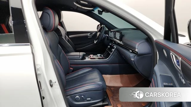 Genesis GV80 Coupe 2023 Белый из Кореи, фото 2