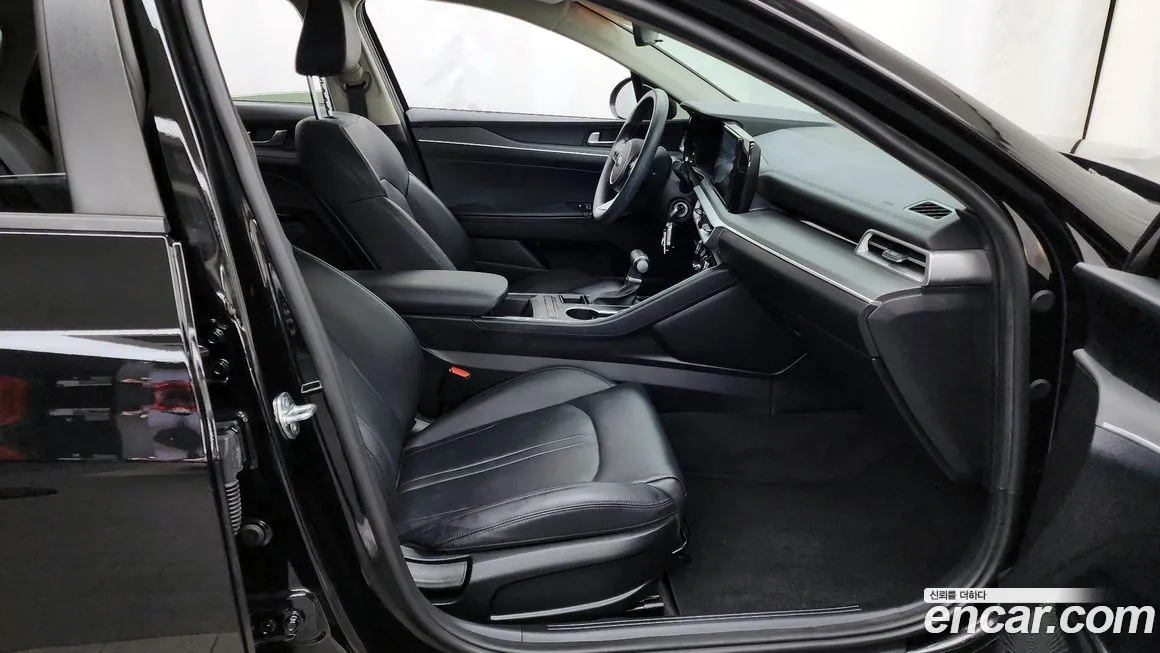 Kia K5 3rd generation 2021 Черный из Кореи, фото 2