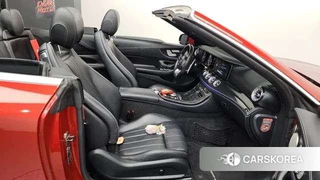 Mercedes-Benz E-Class W213 2018 Красный из Кореи, фото 2