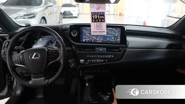 Lexus ES300h 7th generation 2024 Серебристо-серый из Кореи, фото 2