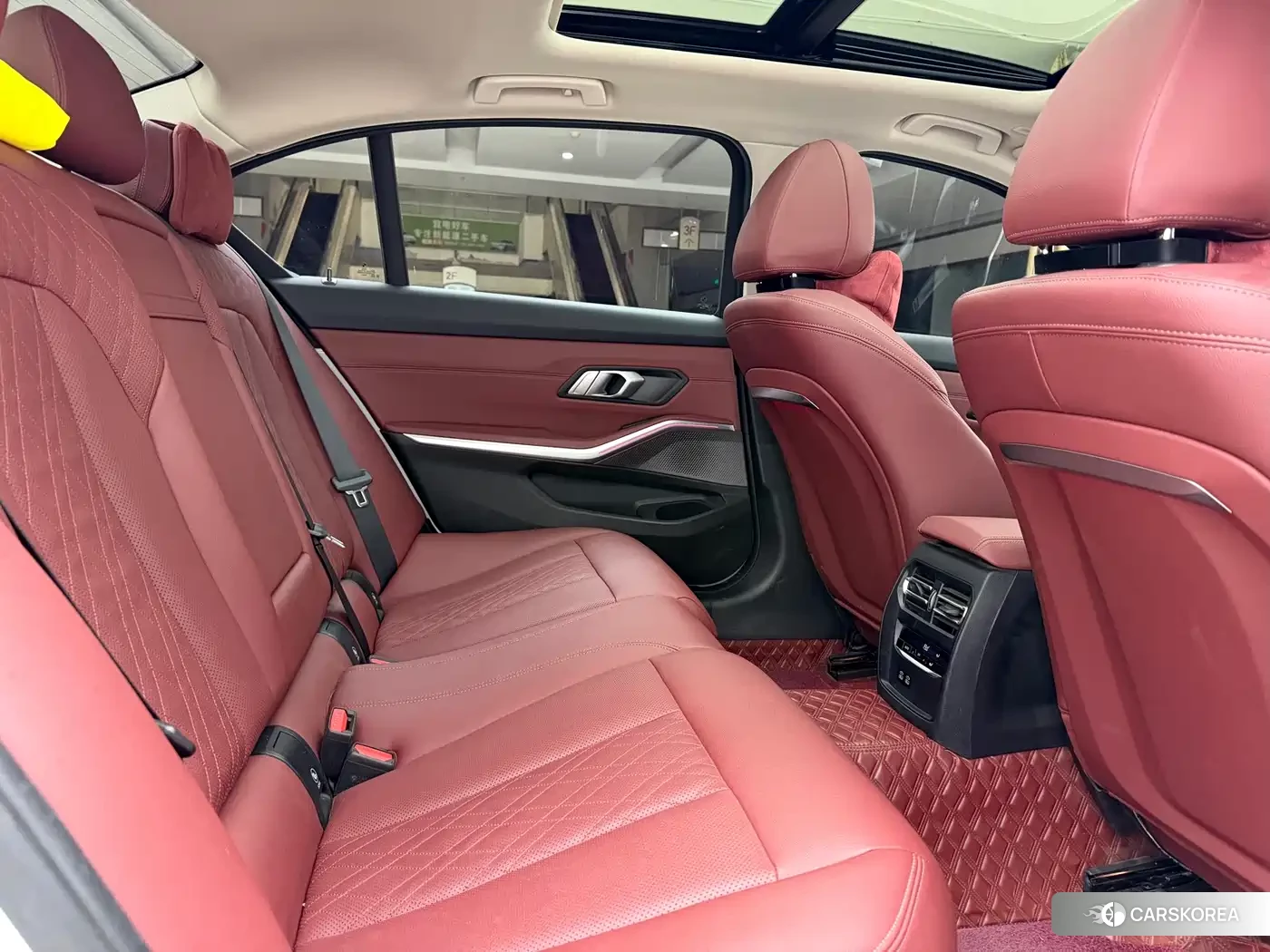 BMW 3 series 2023 Белый из Китая, фото 2