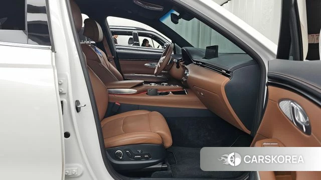 Genesis GV70 2022 Белый из Кореи, фото 2
