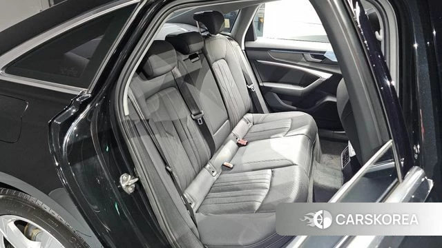 Audi A6 (C8) 2020 Черный из Кореи, фото 2