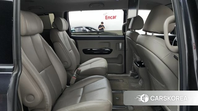 Kia The New Carnival 2018 Серый из Кореи, фото 2