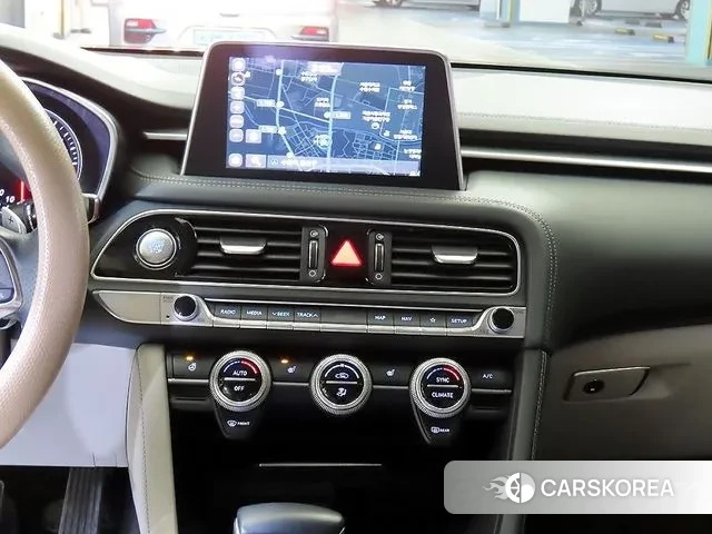 Genesis G70 2018 Серебряный из Кореи, фото 2