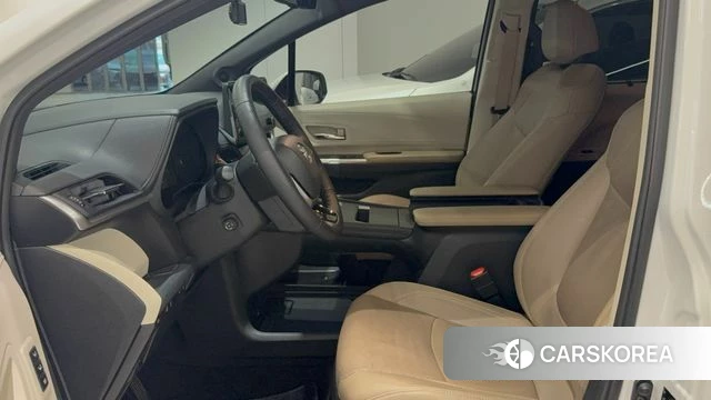 Toyota Sienna 4th Generation 2022 Белый из Кореи, фото 2
