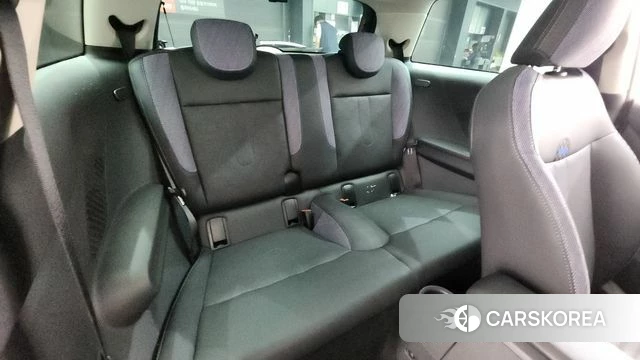 Mini Cooper C 4th generation 2025 Серебряный из Кореи, фото 2