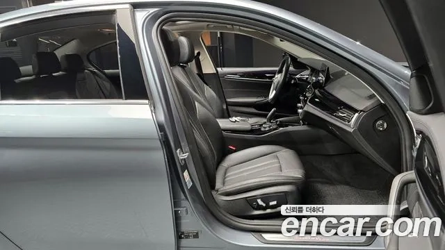 BMW 5 Series (G30) 2019 Серый из Кореи, фото 2