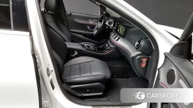 Mercedes-Benz E-Class W213 2019 Белый из Кореи, фото 2