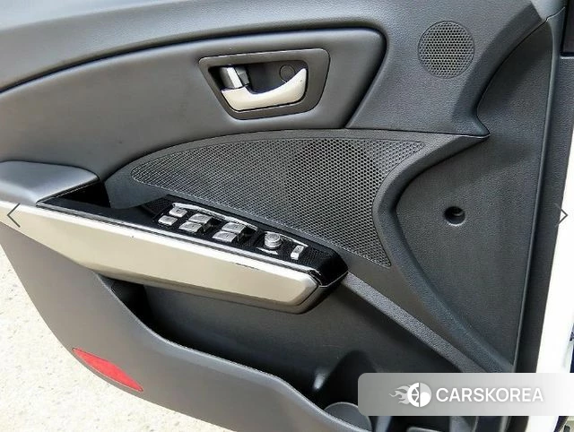 Ssangyong Tivoli Armor 2018 Белый из Кореи, фото 2