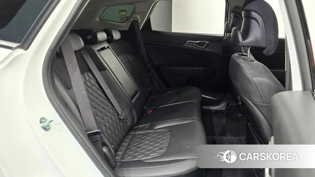 Kia Sportage 5th Generation 2023 Белый из Кореи, фото 2