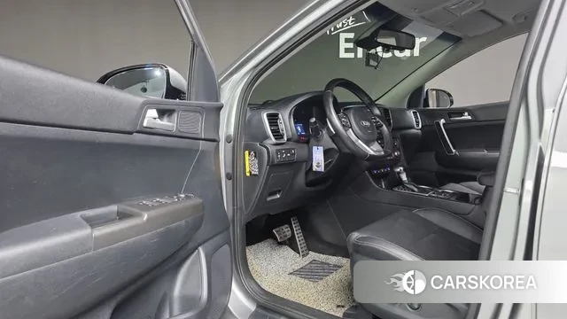 Kia Sportage The Bold 2018 Серебряный из Кореи, фото 2