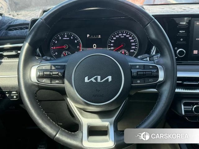 Kia K5 3rd generation 2021 Черный из Кореи, фото 2