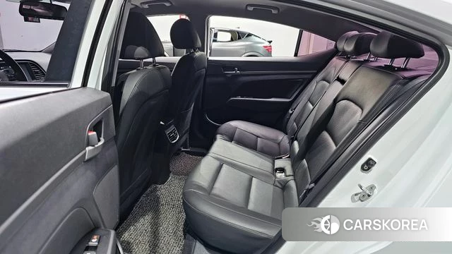 Hyundai Avante AD 2018 Белый из Кореи, фото 2