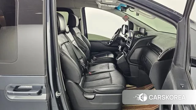 Hyundai Staria 2021 Серый из Кореи, фото 2