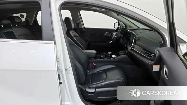 Kia Sportage 5th Generation Hybrid 2021 Белый из Кореи, фото 2