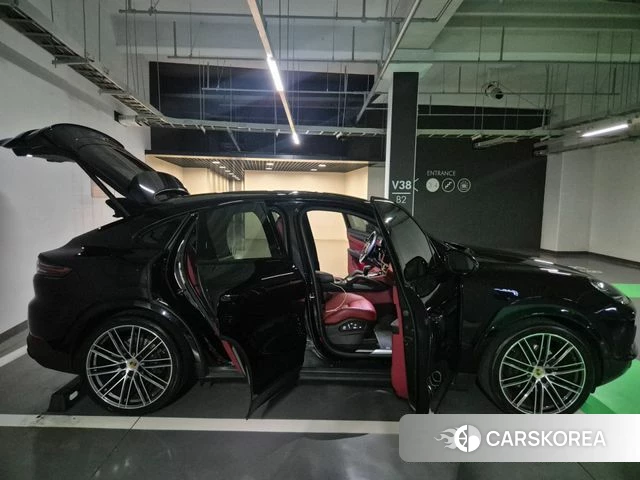Porsche Cayenne (PO536) 2020 Черный из Кореи, фото 2