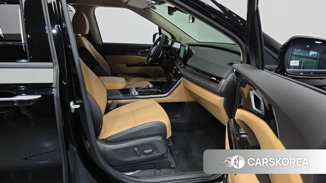 Kia Carnival 4th generation 2023 Черный из Кореи, фото 2