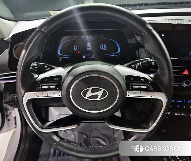 Hyundai The New Avante (CN7) 2023 Белый из Кореи, фото 2