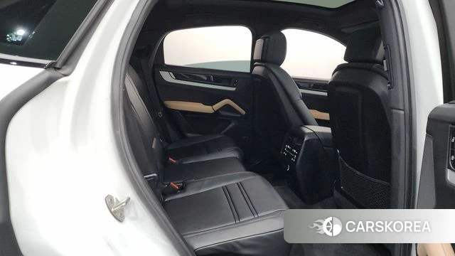 Porsche Cayenne (PO536) 2023 Белый из Кореи, фото 2