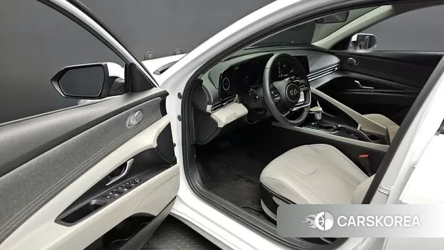 Hyundai Avante (CN7) 2022 Белый из Кореи, фото 2