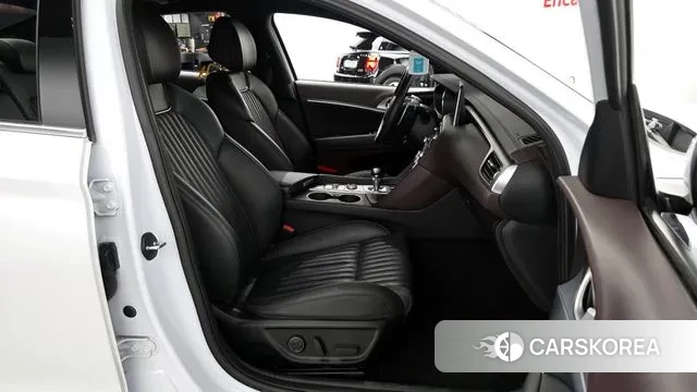 Genesis G70 2019 Белый из Кореи, фото 2