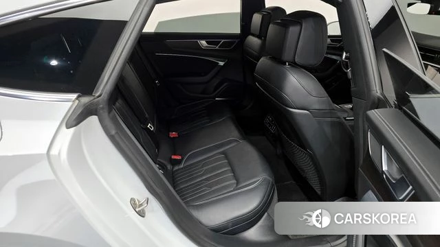 Audi A7 (4K) 2022 Белый из Кореи, фото 2