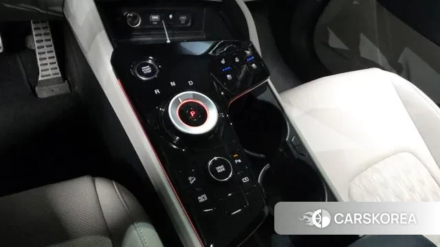 Kia Sportage 5th Generation Hybrid 2023 Черный из Кореи, фото 2