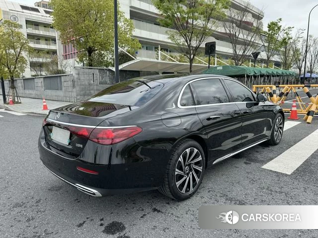 Mercedes-Benz E-class 2025 Черный из Китая, фото 2