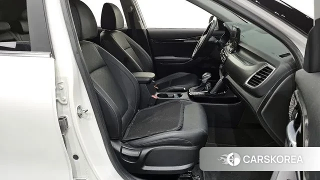 Kia Seltos 2022 Белый из Кореи, фото 2