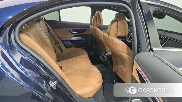 Mercedes-Benz E-Class W214 2025 Синий из Кореи, фото 2