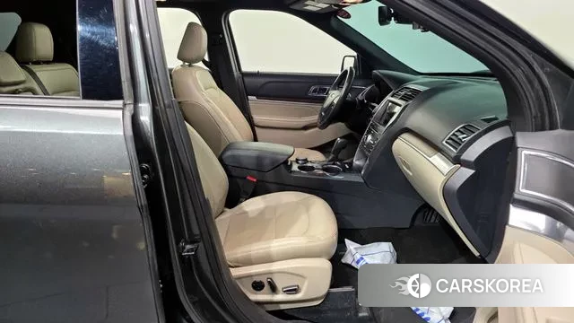 Ford Explorer 2018 Серый из Кореи, фото 2