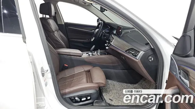 BMW 5 Series (G30) id 2470917 из Кореи 2