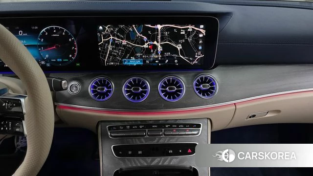 Mercedes-Benz E-Class W213 2023 Черный из Кореи, фото 2