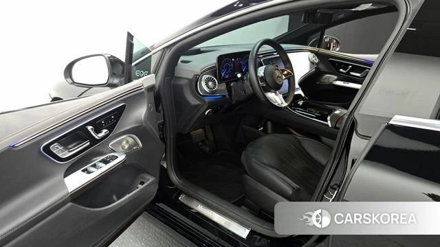 Mercedes-Benz EQE V295 2023 Черный из Кореи, фото 2