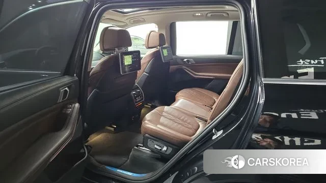 BMW X7 (G07) 2021 Черный из Кореи, фото 2