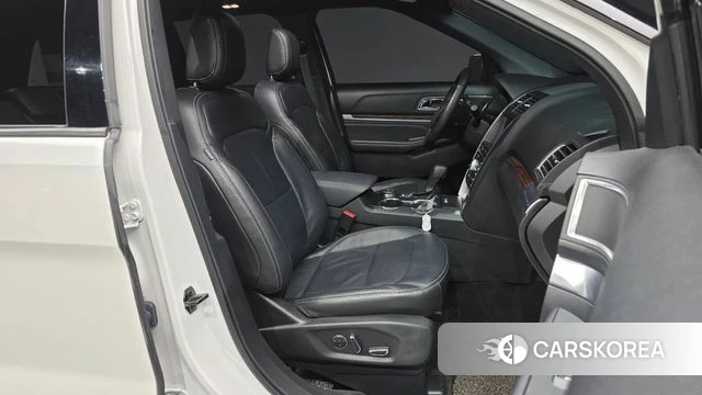 Ford Explorer 2018 Белый из Кореи, фото 2