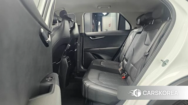 Kia Di Ol Nu Niro 2023 Белый из Кореи, фото 2