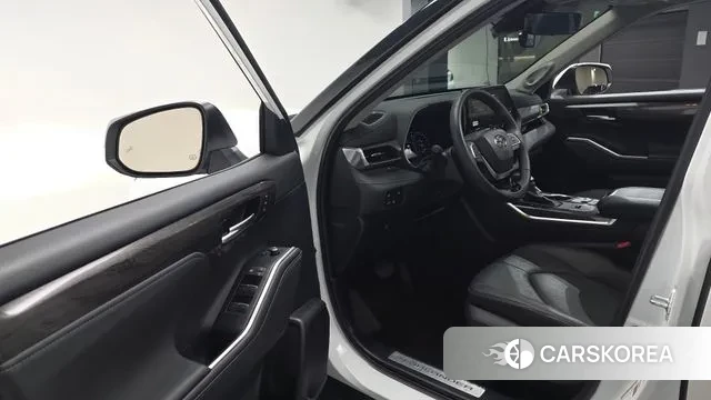 Toyota Highlander 4th Generation 2023 Белый из Кореи, фото 2