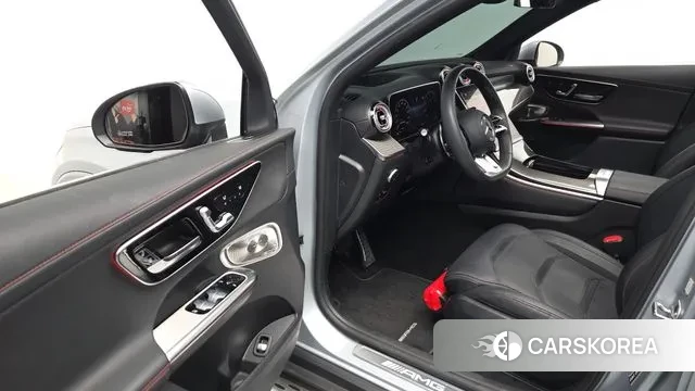 Mercedes-Benz GLC-Class X253 2025 Светло-серебряный цвет из Кореи, фото 2