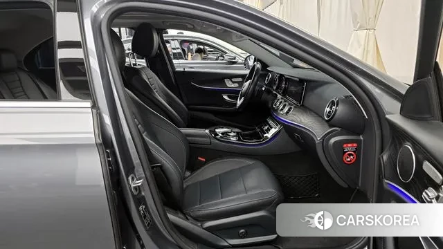 Mercedes-Benz E-Class W213 2019 Серый из Кореи, фото 2